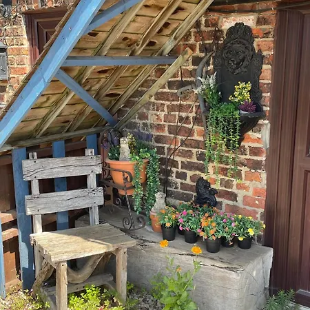 Yarm Haystack Sleeps 2 Next To Fox Covert Pub *